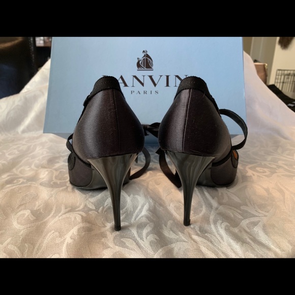 Lanvin Mary Jane Pumps - Picture 3 of 6